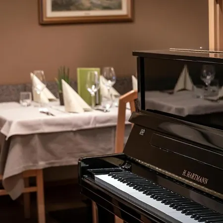 Vitaurina Royal Hotel