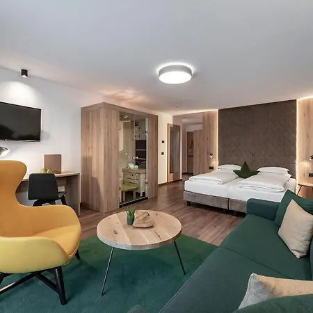 Vitaurina Royal 3*