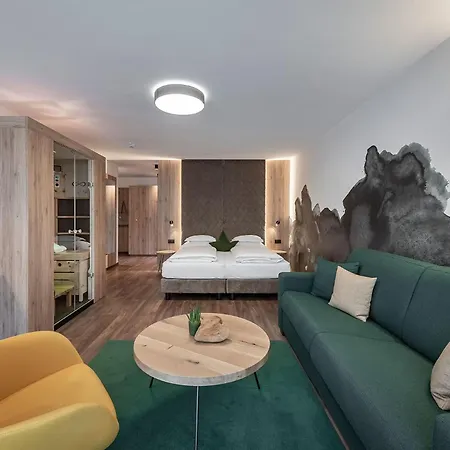 Hotel Vitaurina Royal 3*