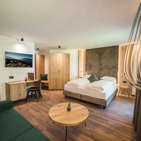Vitaurina Royal 3*